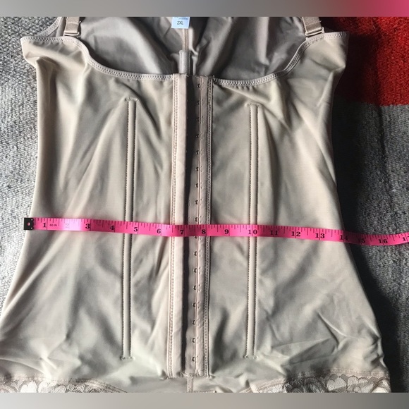 Body Shaper - Picture 9 of 10